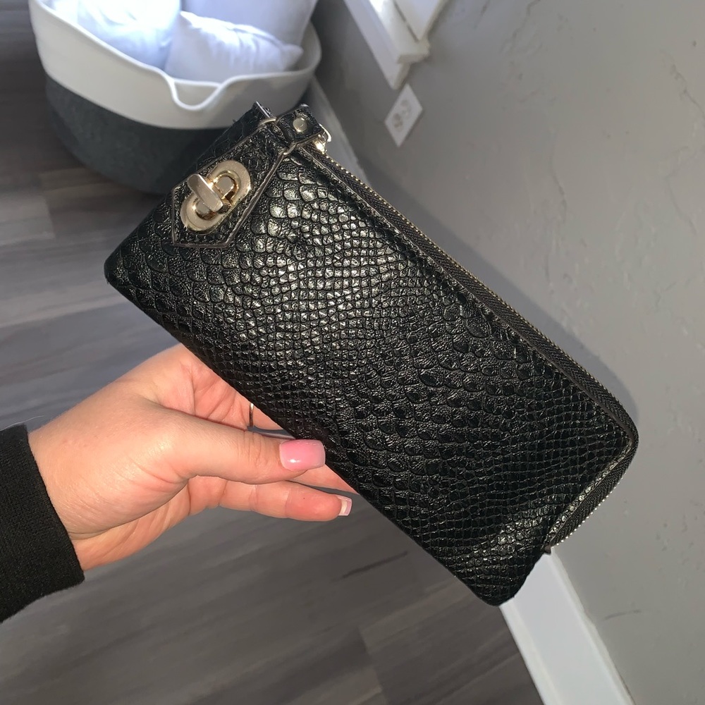 Snakeskin wallet